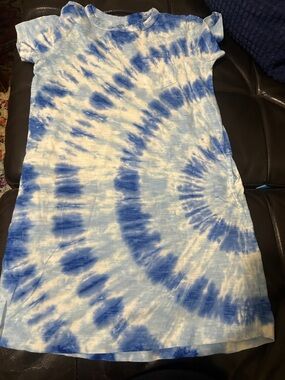 Primark Blue and White Tie-Dye Tee Top